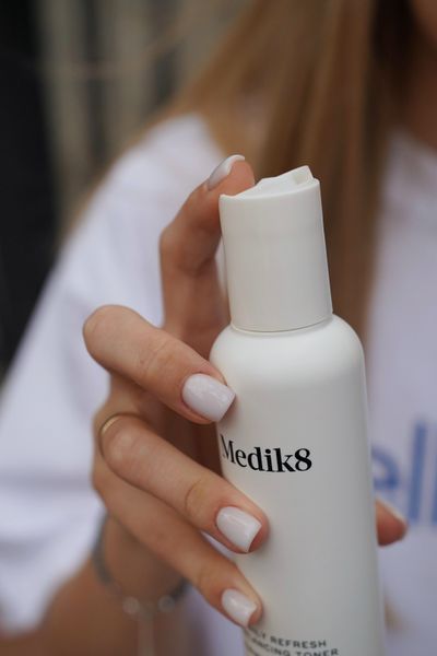 Увлажняющий базовый тоник без спирта Medik8 Daily Refresh Balancing Toner MD12 фото