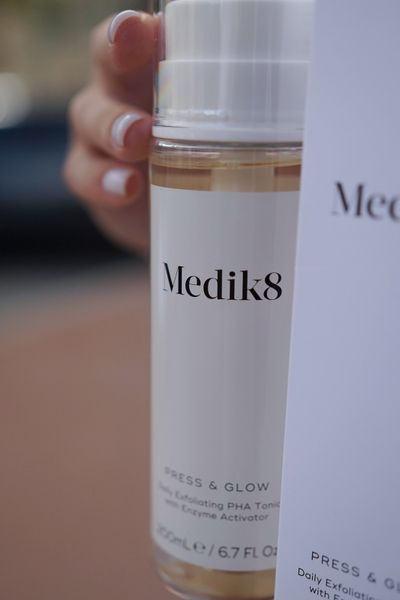 Тоник Medik8 Press & Glow Toner   MD13 фото