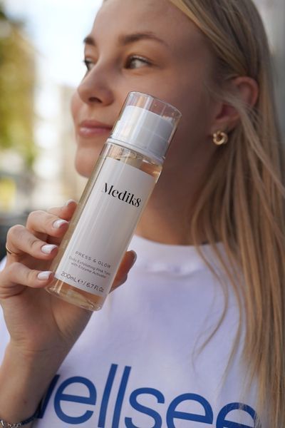 Тоник Medik8 Press & Glow Toner   MD13 фото