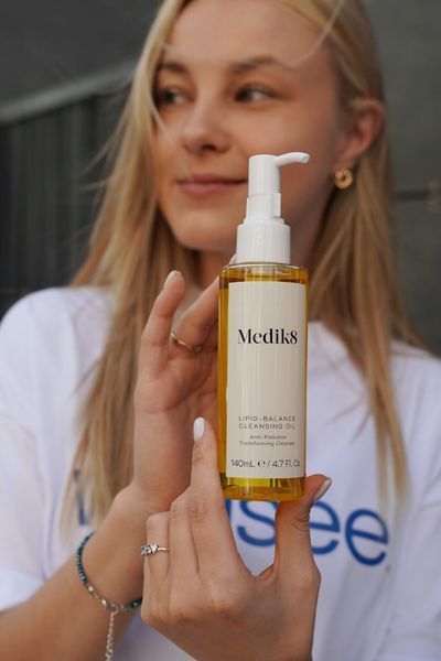 Очищающее масло Lipid Balance Cleansing Oil Medik8 MD23 фото