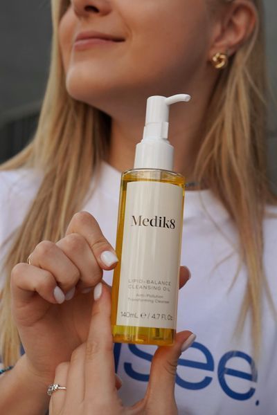 Очищающее масло Lipid Balance Cleansing Oil Medik8 MD23 фото