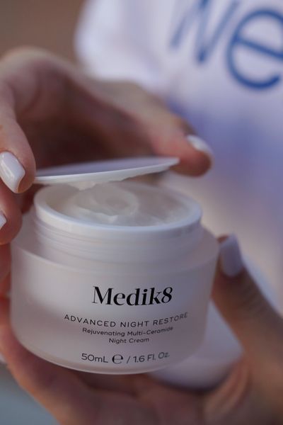 Питательный и увлажняющий ночной крем Medik8 Advanced Night Restore MD27 фото