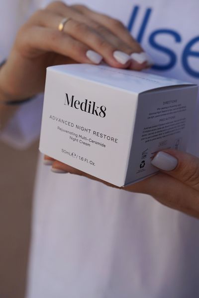 Питательный и увлажняющий ночной крем Medik8 Advanced Night Restore MD27 фото