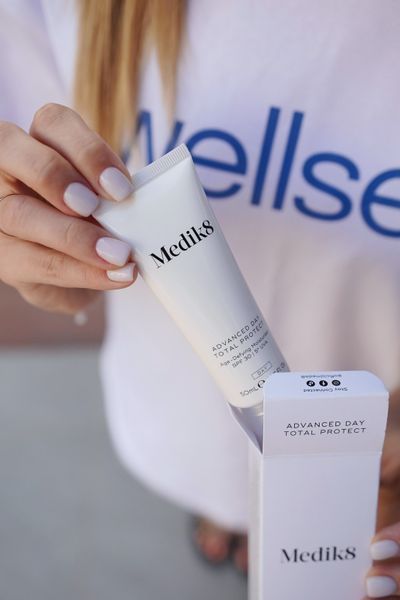 Легкий дневной увлажняющий крем Medik 8 Advanced Day Total Protect MD29 фото