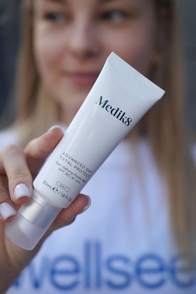 Легкий дневной увлажняющий крем Medik 8 Advanced Day Total Protect MD29 фото
