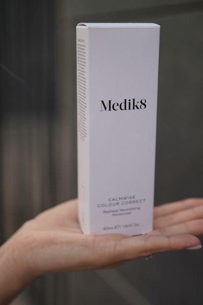 Крем для щоденного догляду Calmwise Colour Corrector Medik8 MD310 фото