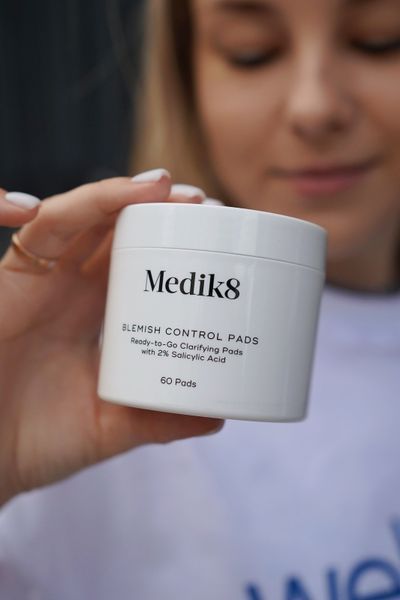 Blemish Control Pads Medik8 Безспиртові подушечки MD259 фото