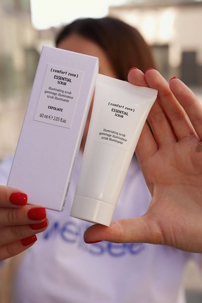 Essential Scrub &ndash; очищающий скраб Comfort Zone CZ19 фото