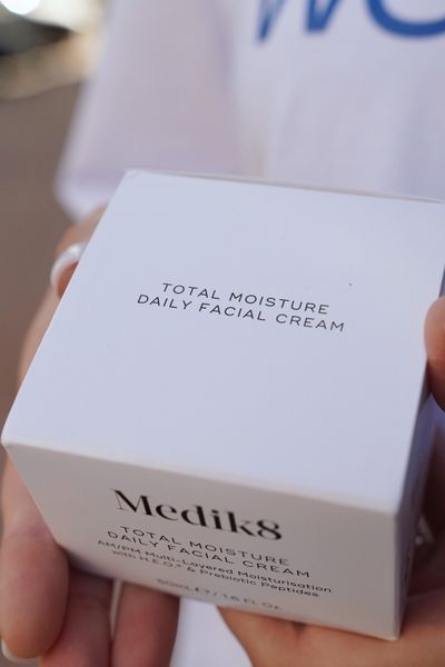 Крем для зволоження шкіри Medik8 Total Moisture Daily Facial Cream MD268 фото